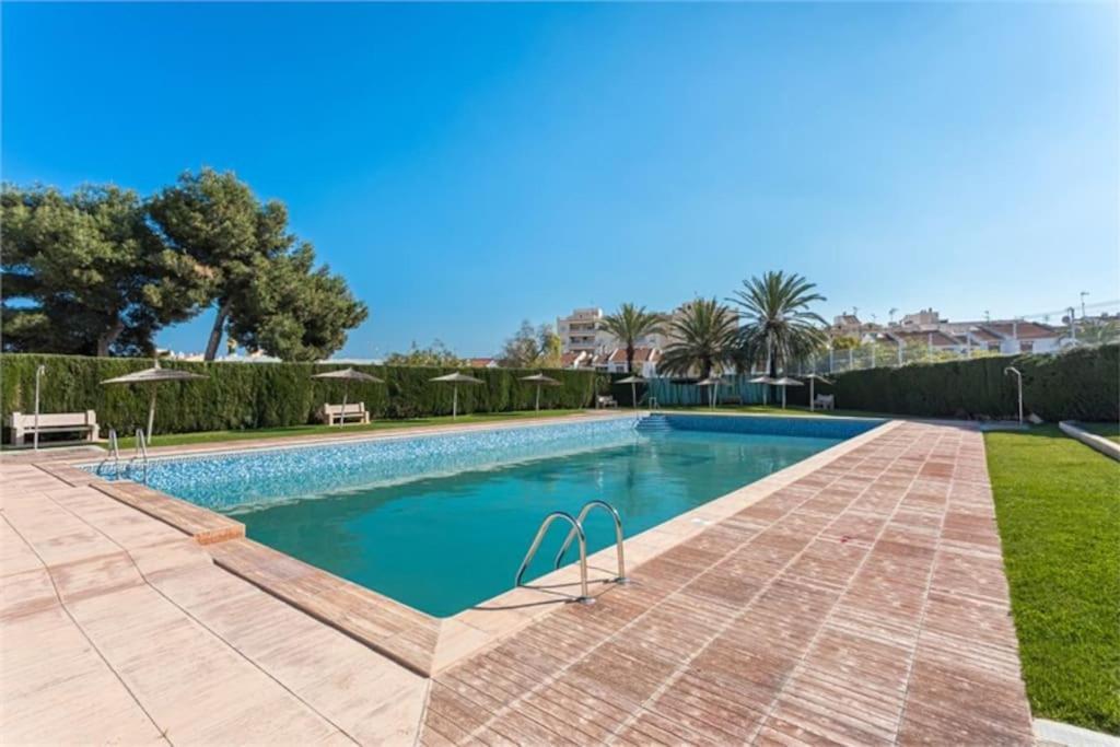 Beautiful Apartment With 2 Bedrooms Close To Beach Torrevieja Exterior foto