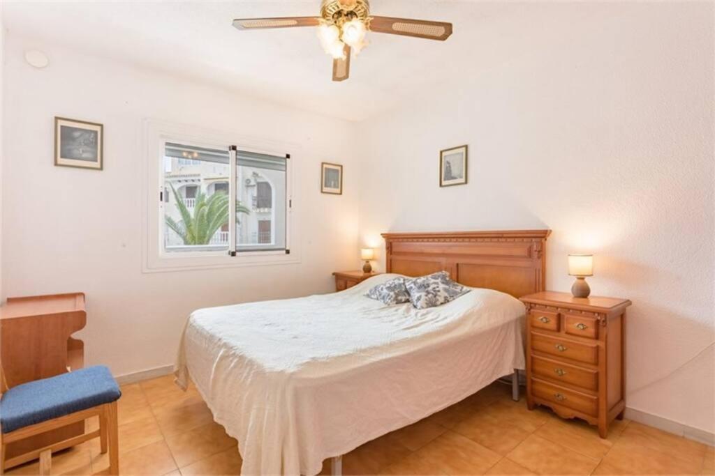 Beautiful Apartment With 2 Bedrooms Close To Beach Torrevieja Exterior foto