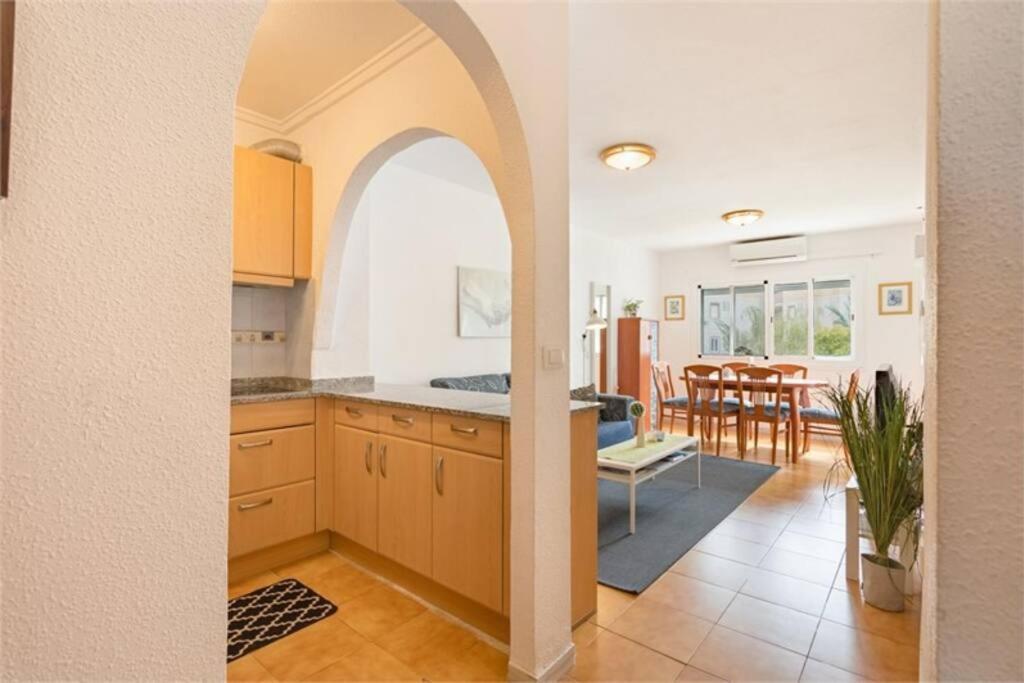 Beautiful Apartment With 2 Bedrooms Close To Beach Torrevieja Exterior foto